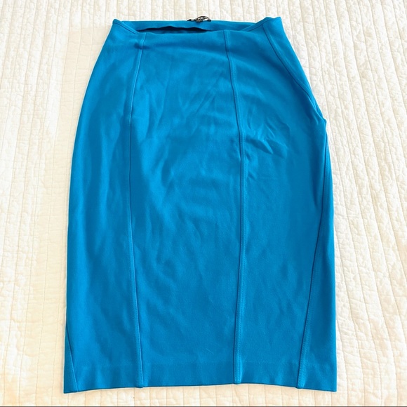 3/$20 Express sky blue pencil skirt - Picture 1 of 4